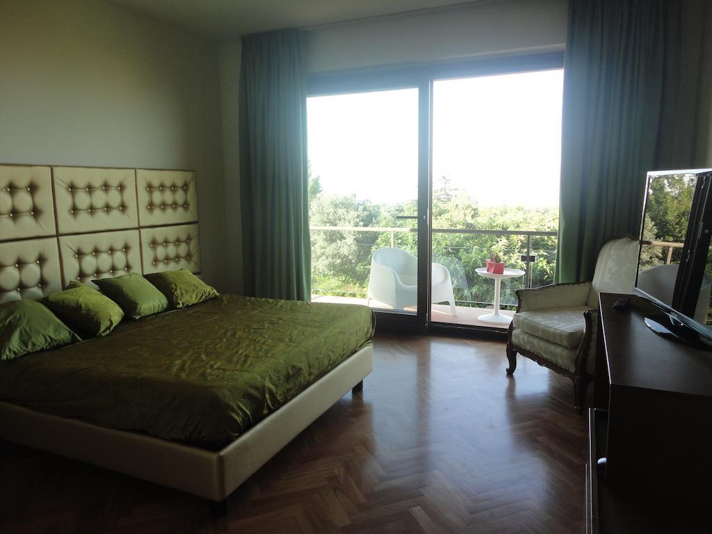 Villa Zagara Luxury Bed And Breakfast Pescara Rum bild